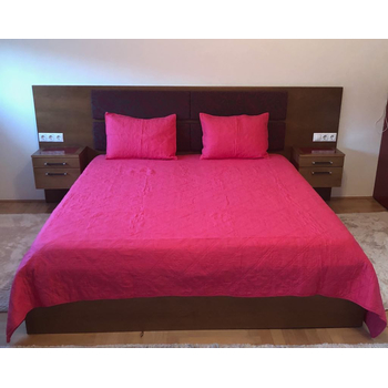 1 db ágytakaró 230 × 260 cm, 2 db párnahuzat 45 × 65 cm, rózsaszín